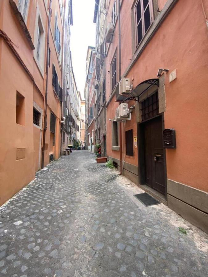 Casa Arco Della Chiesa Nuova - Pantheon & Navona Apartment Rome Luaran gambar